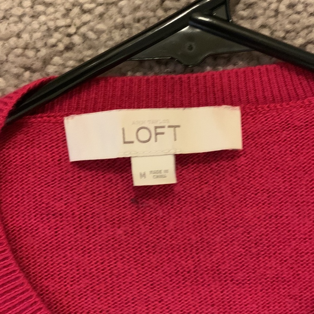 Loft reddish pink top size medium - Picture 3 of 5